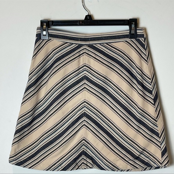 Hollister Blue & Tan Chevron Striped A-Line Mini Skirt, Size 3 - Picture 5 of 9